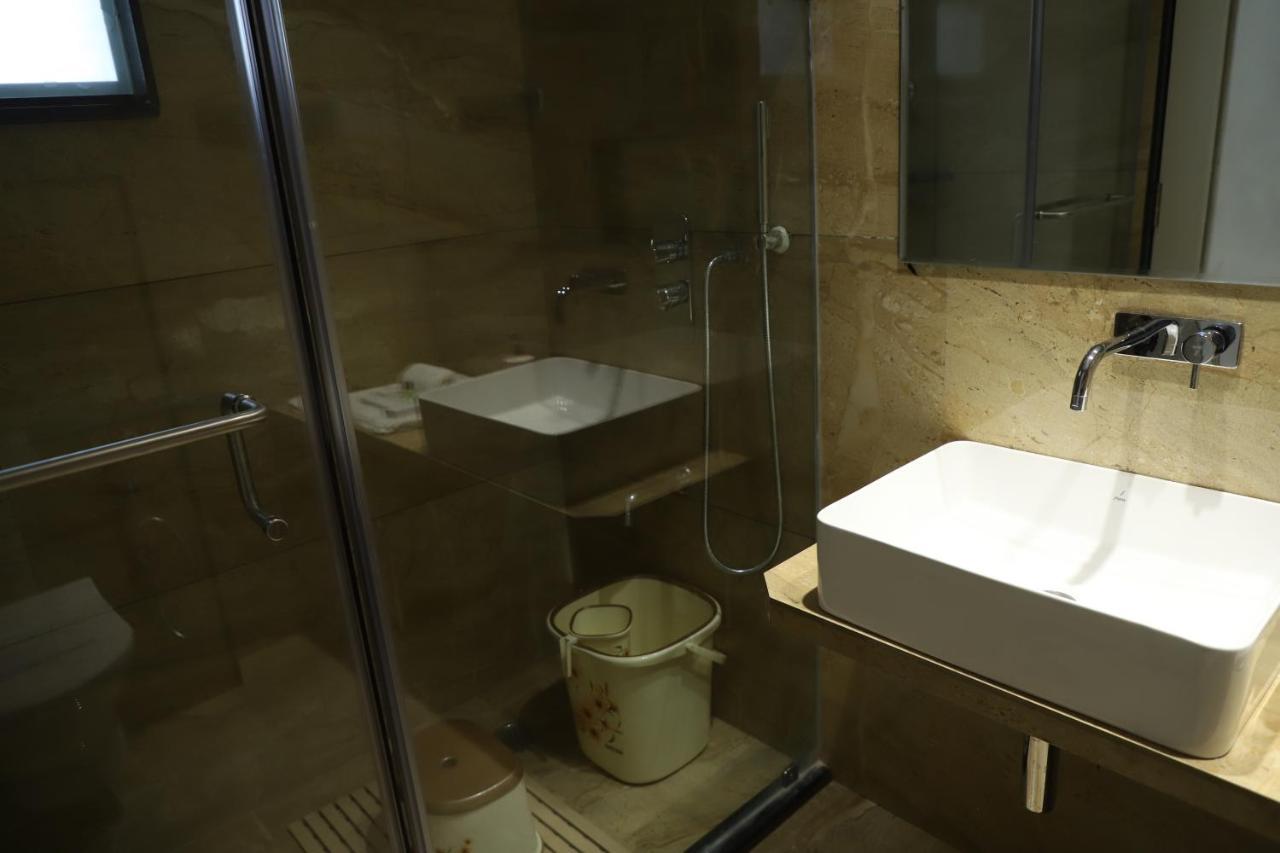 נאנדד Hotel Florence מראה חיצוני תמונה