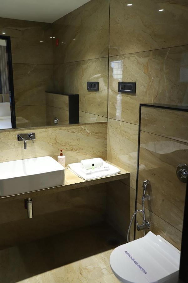 נאנדד Hotel Florence מראה חיצוני תמונה