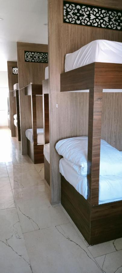 נאנדד Hotel Florence מראה חיצוני תמונה