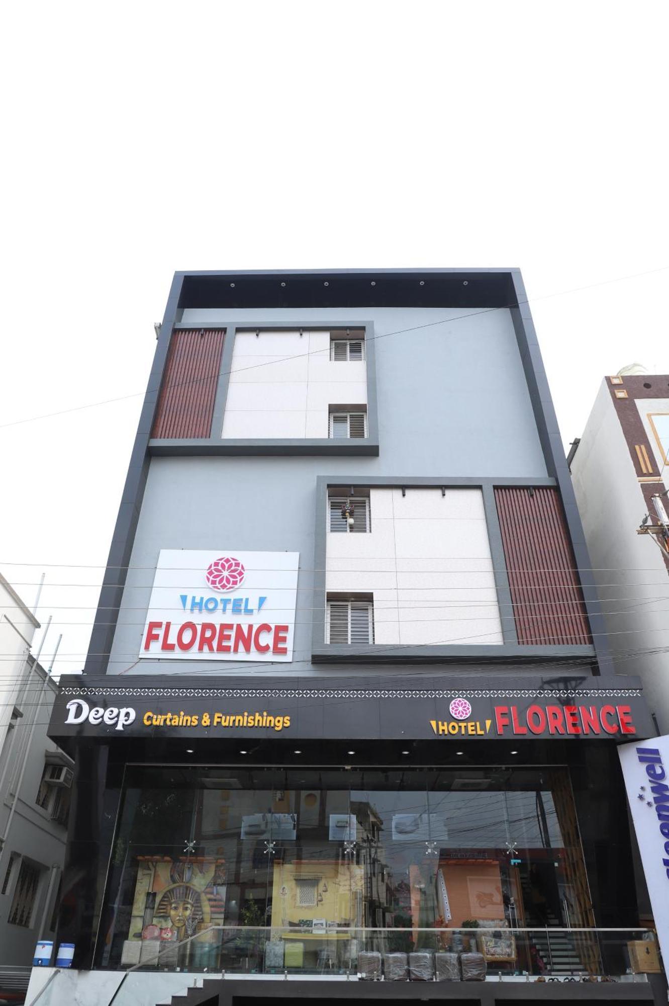 נאנדד Hotel Florence מראה חיצוני תמונה