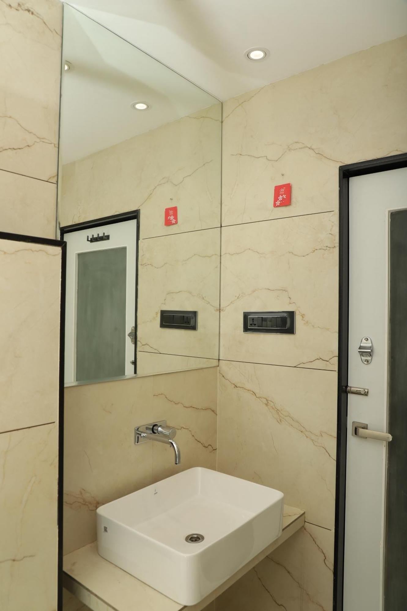 נאנדד Hotel Florence מראה חיצוני תמונה